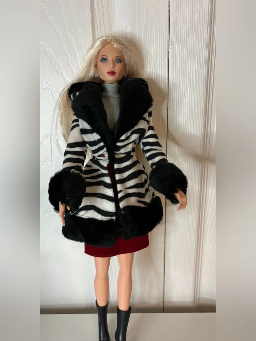 Lot of 6 Jakks Pacific Elle Trendwatch 15” Fashion Dolls City Chic Walk on Wild